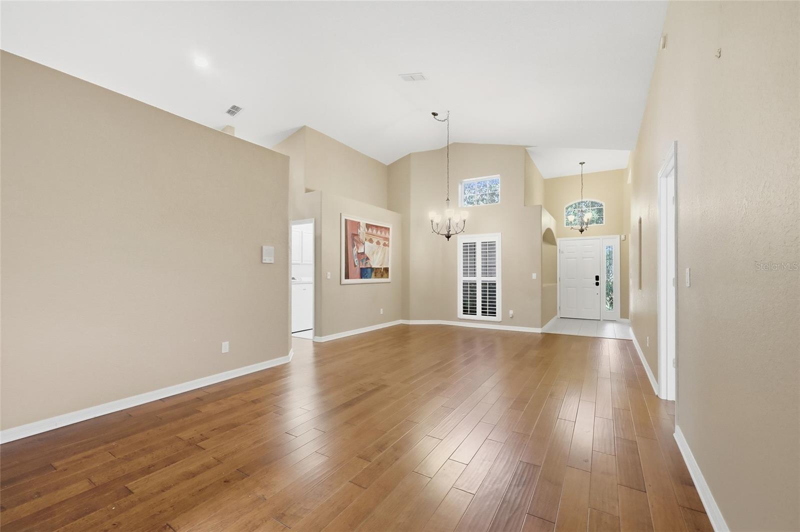 Image 9 of 40 For 6645 Franconia Drive