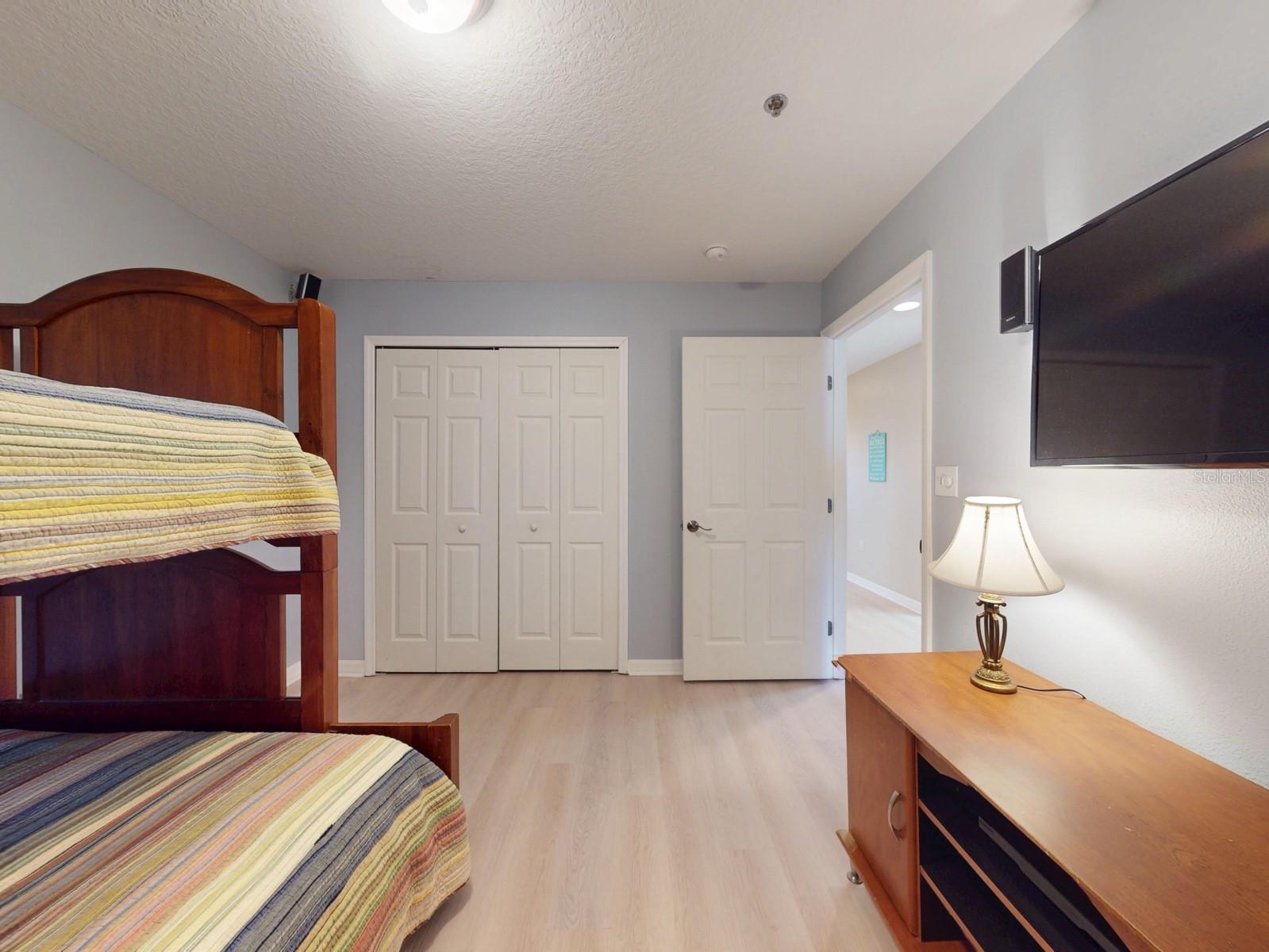 Image 21 of 69 For 5300 Atlantic Avenue 4-503