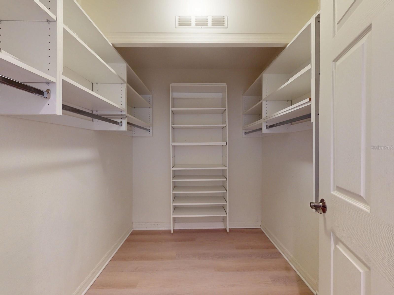 Image 43 of 69 For 5300 Atlantic Avenue 4-503