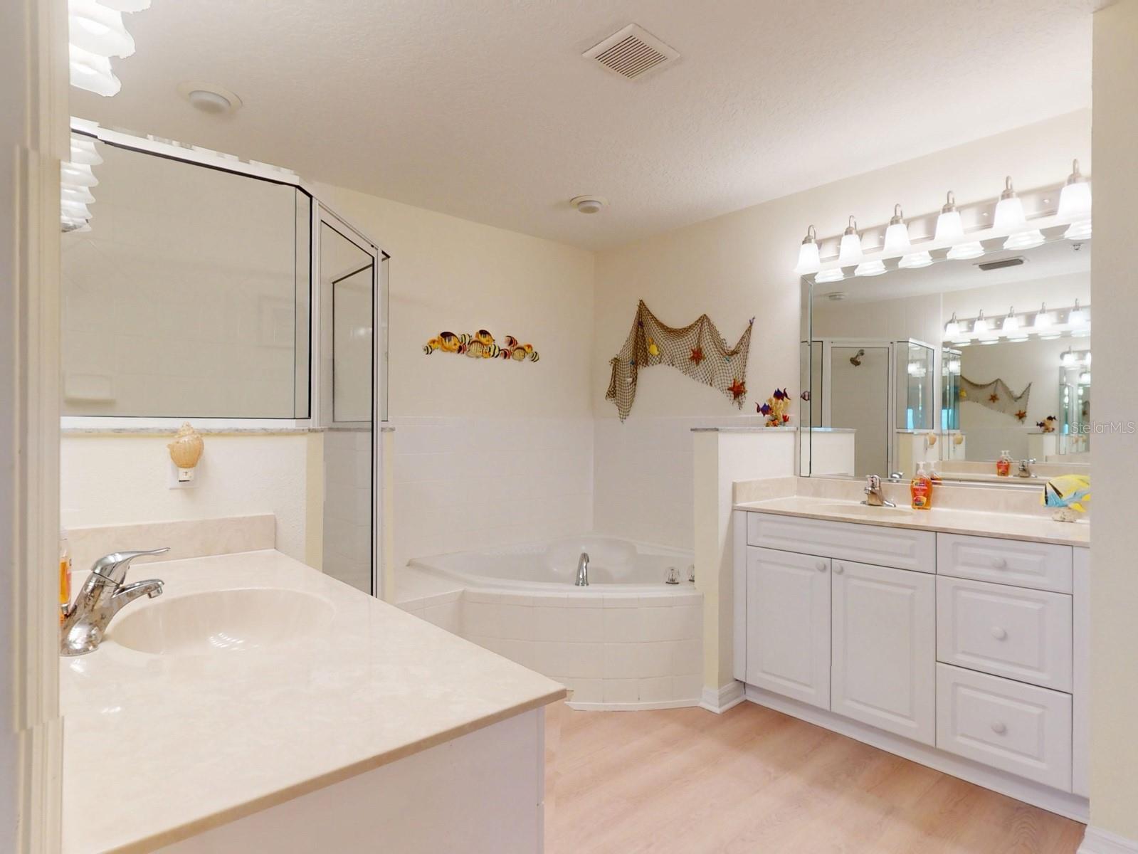 Image 44 of 69 For 5300 Atlantic Avenue 4-503