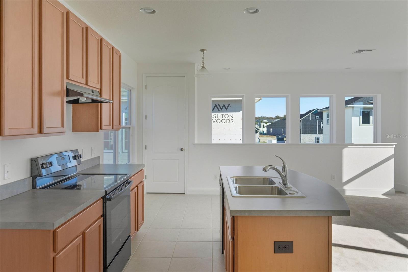 Image 61 of 71 For 8266 Nemours Parkway