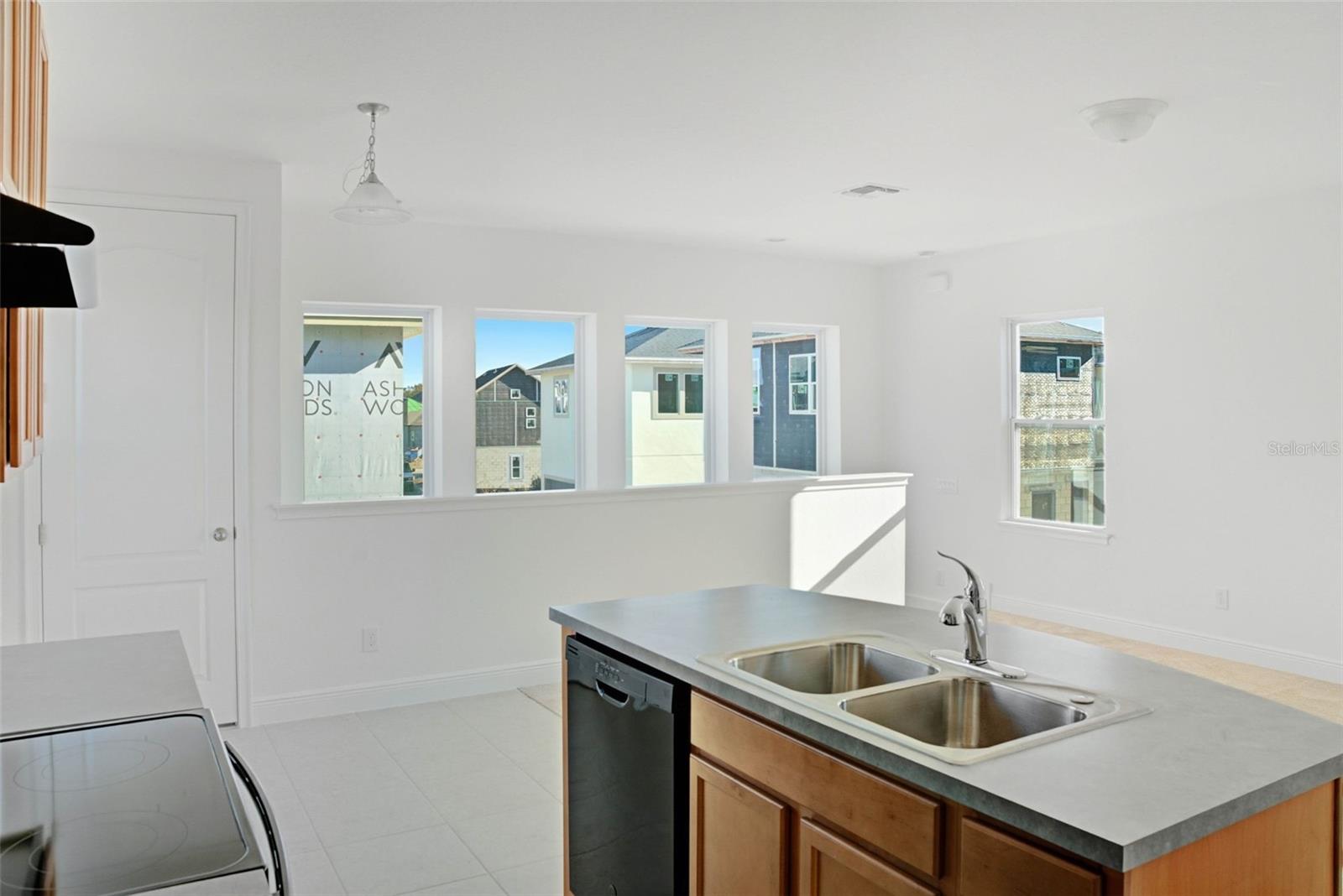 Image 63 of 71 For 8266 Nemours Parkway