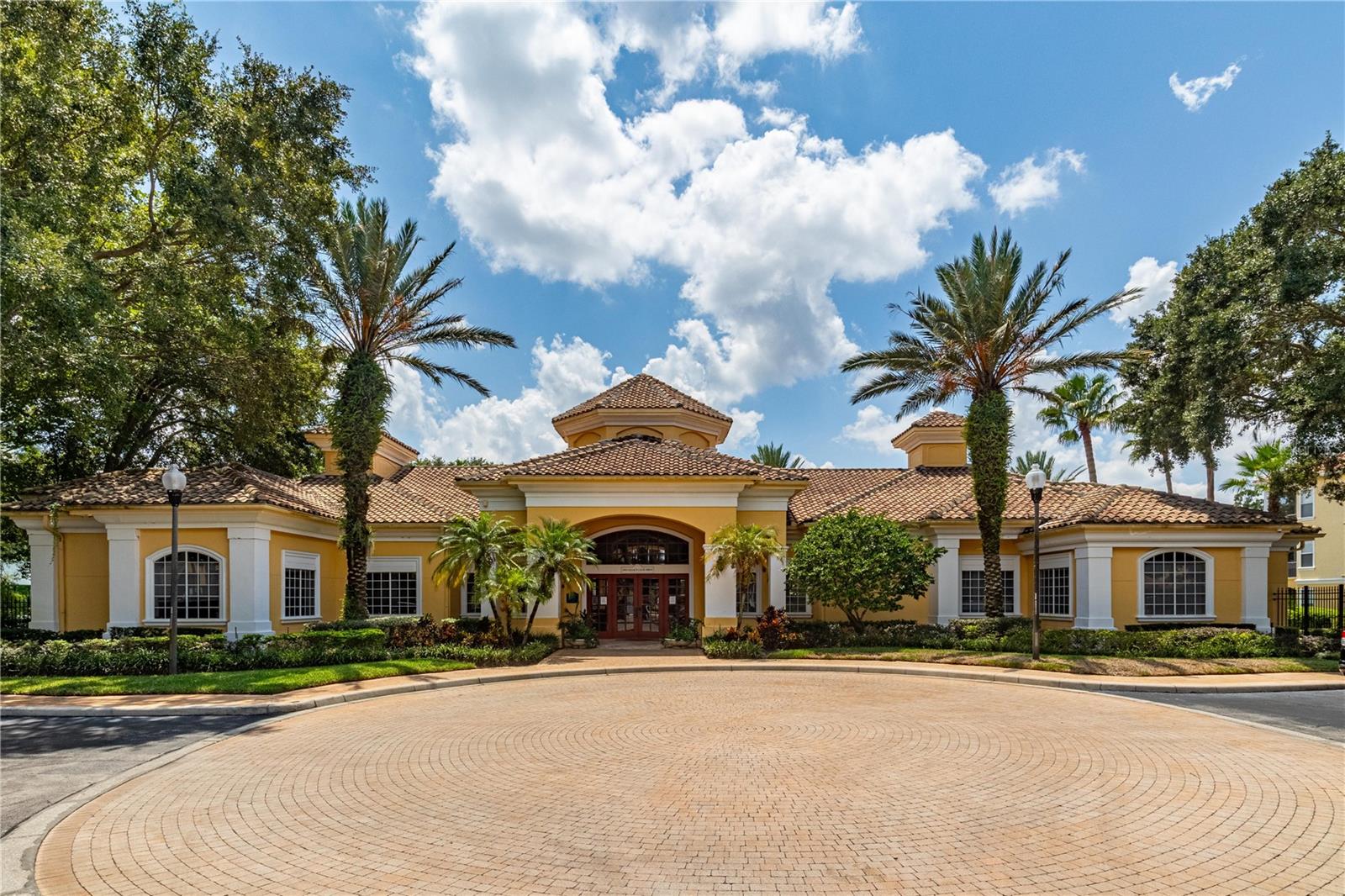 Image 19 of 30 For 1275 Lake Shadow Circle 13107