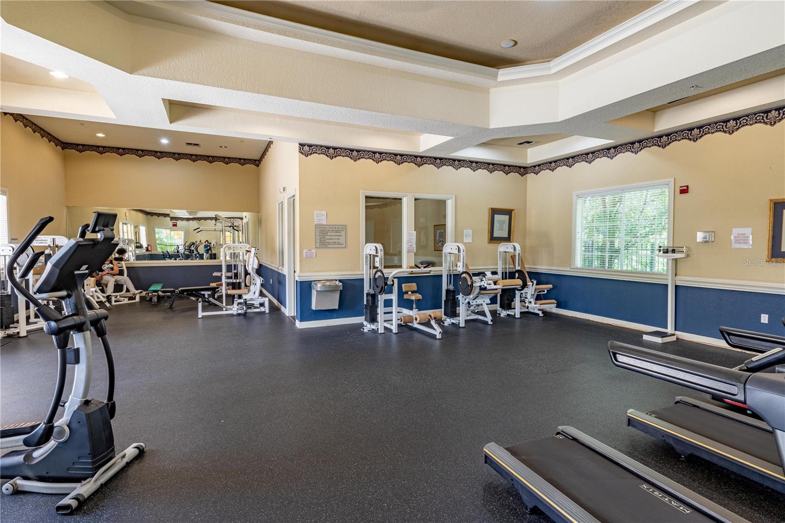 Image 20 of 30 For 1275 Lake Shadow Circle 13107