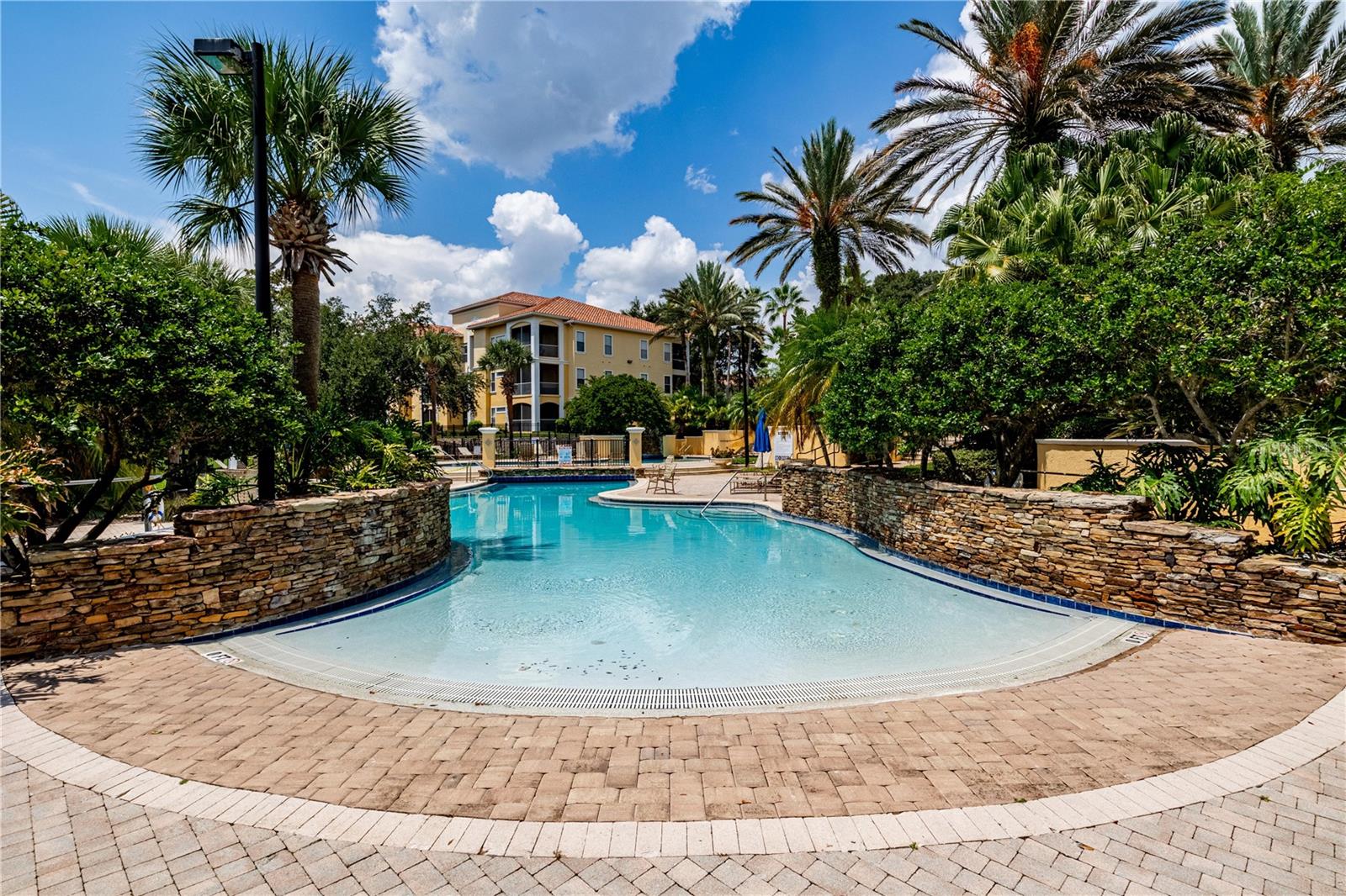 Image 27 of 30 For 1275 Lake Shadow Circle 13107