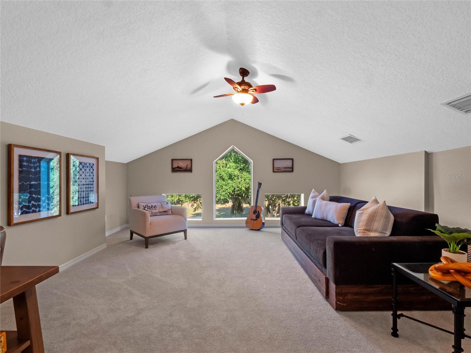 Image 37 of 67 For 6037 Lake Erie Road