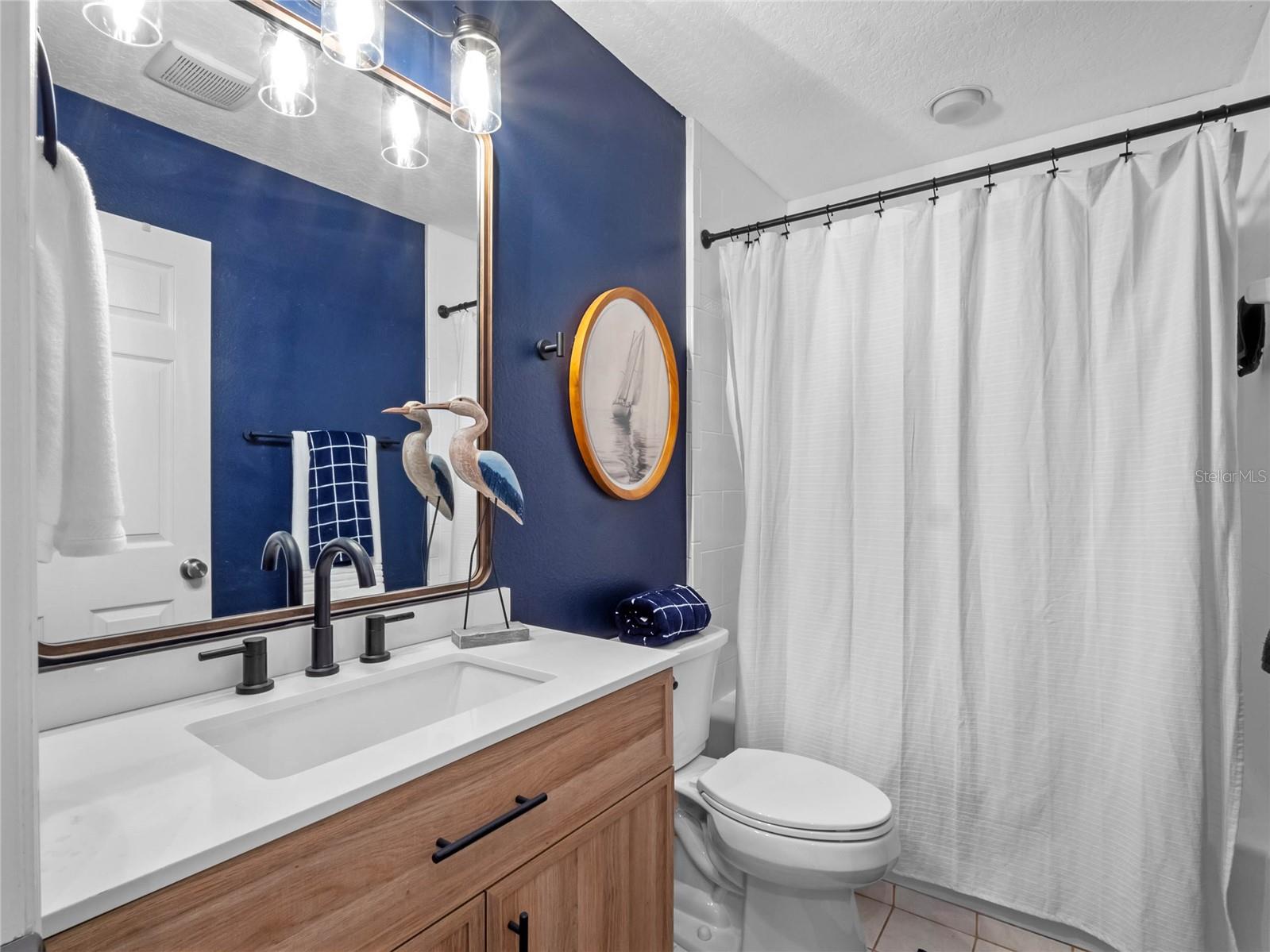 Image 40 of 67 For 6037 Lake Erie Road