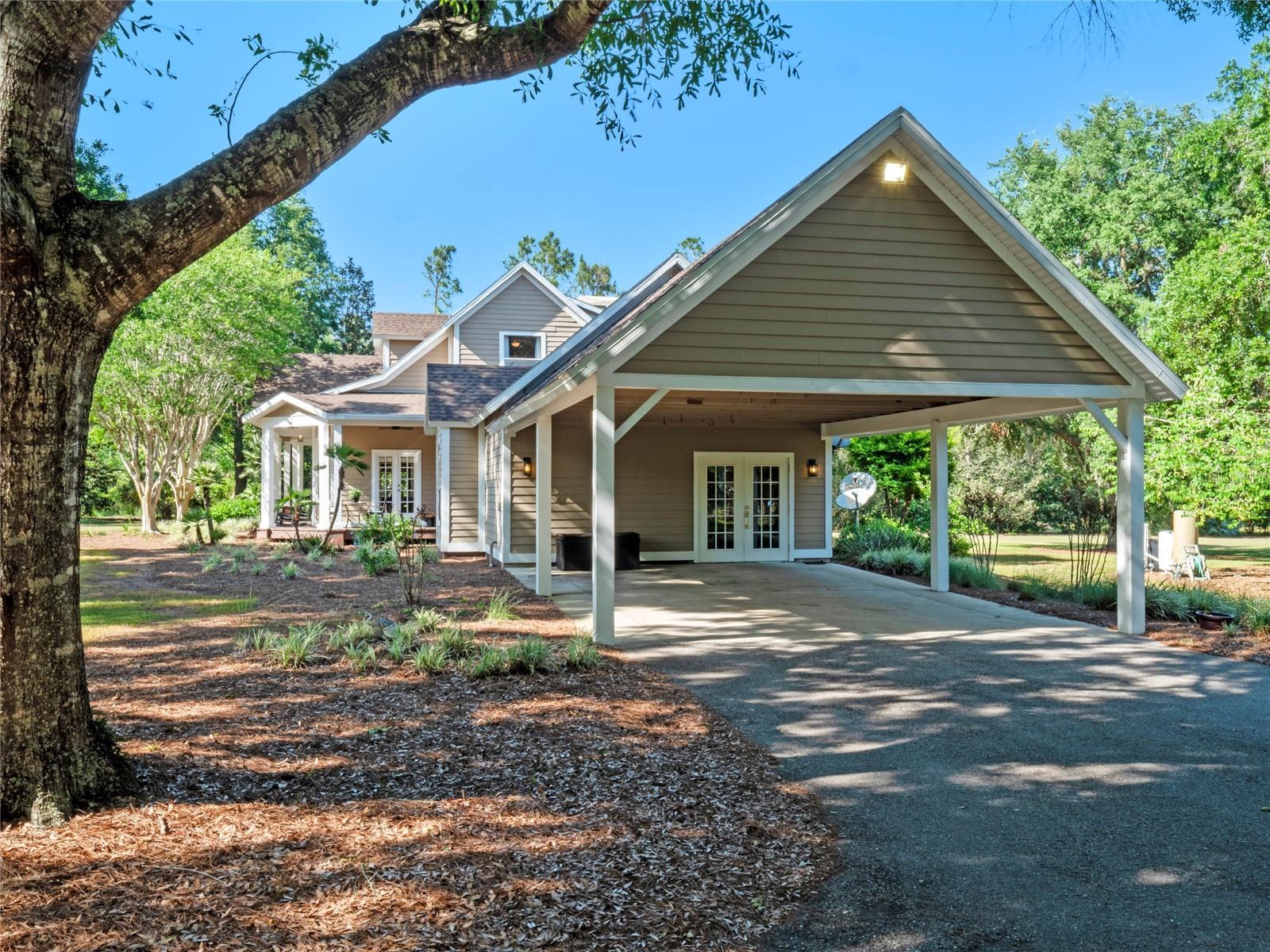 Image 5 of 67 For 6037 Lake Erie Road