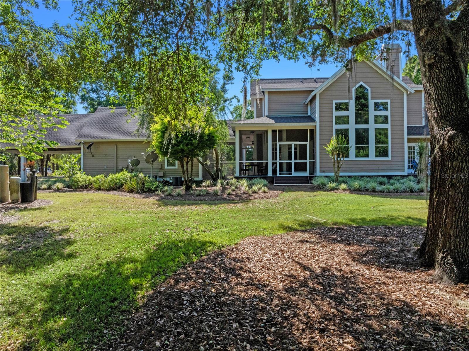 Image 6 of 67 For 6037 Lake Erie Road