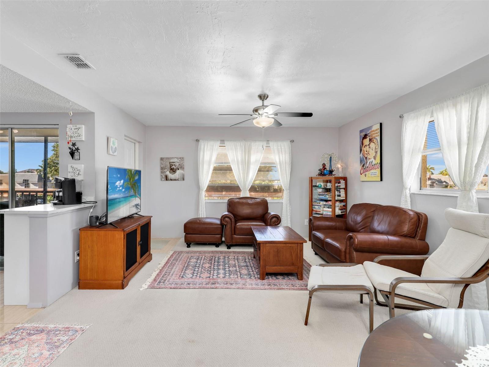 Image 11 of 37 For 4021 19th Avenue 201