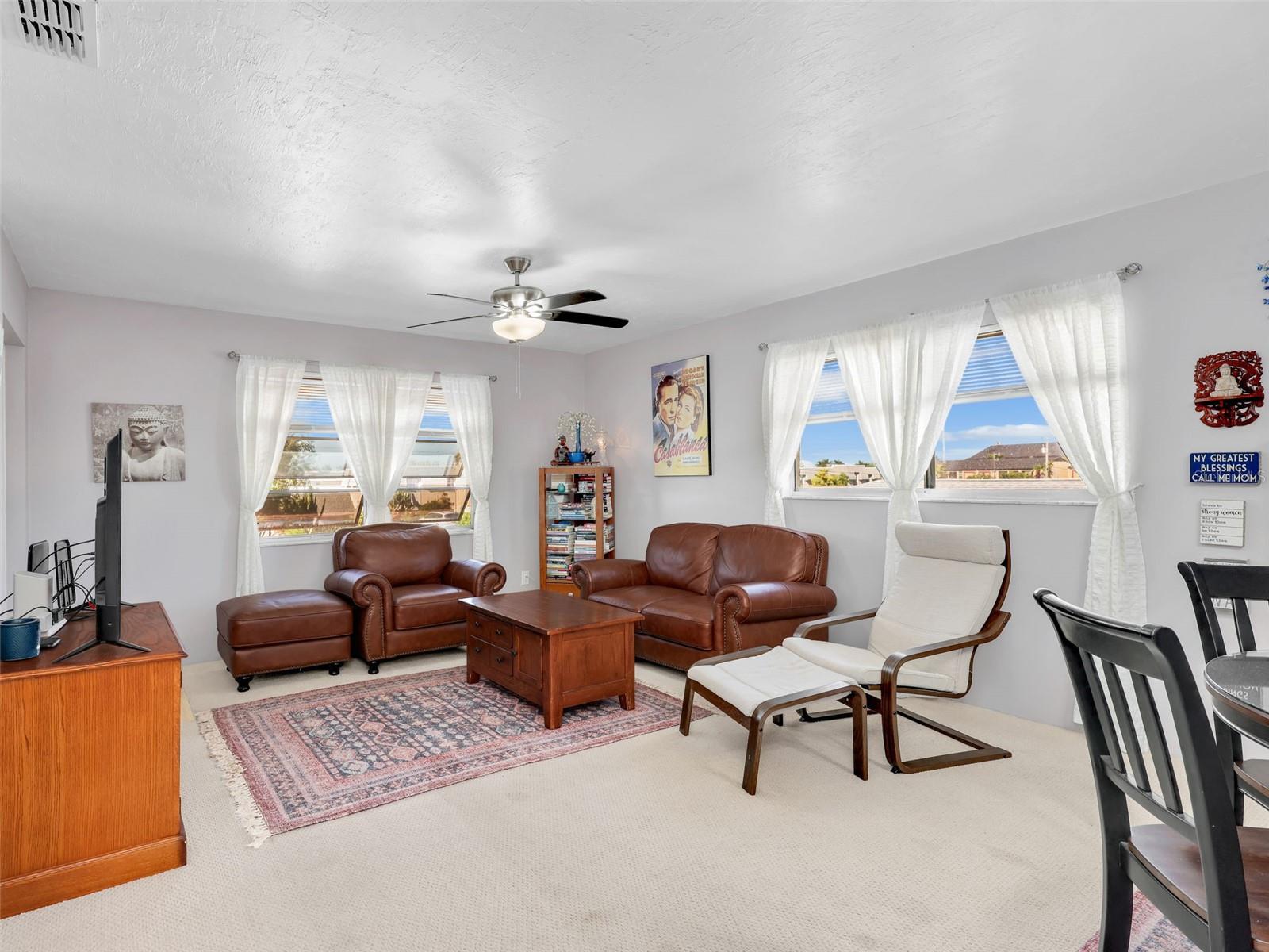 Image 12 of 37 For 4021 19th Avenue 201