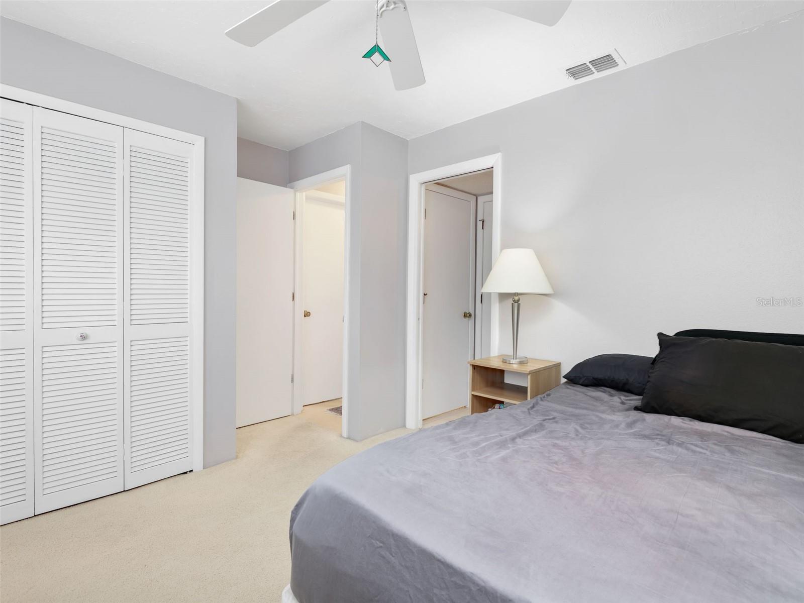 Image 20 of 37 For 4021 19th Avenue 201