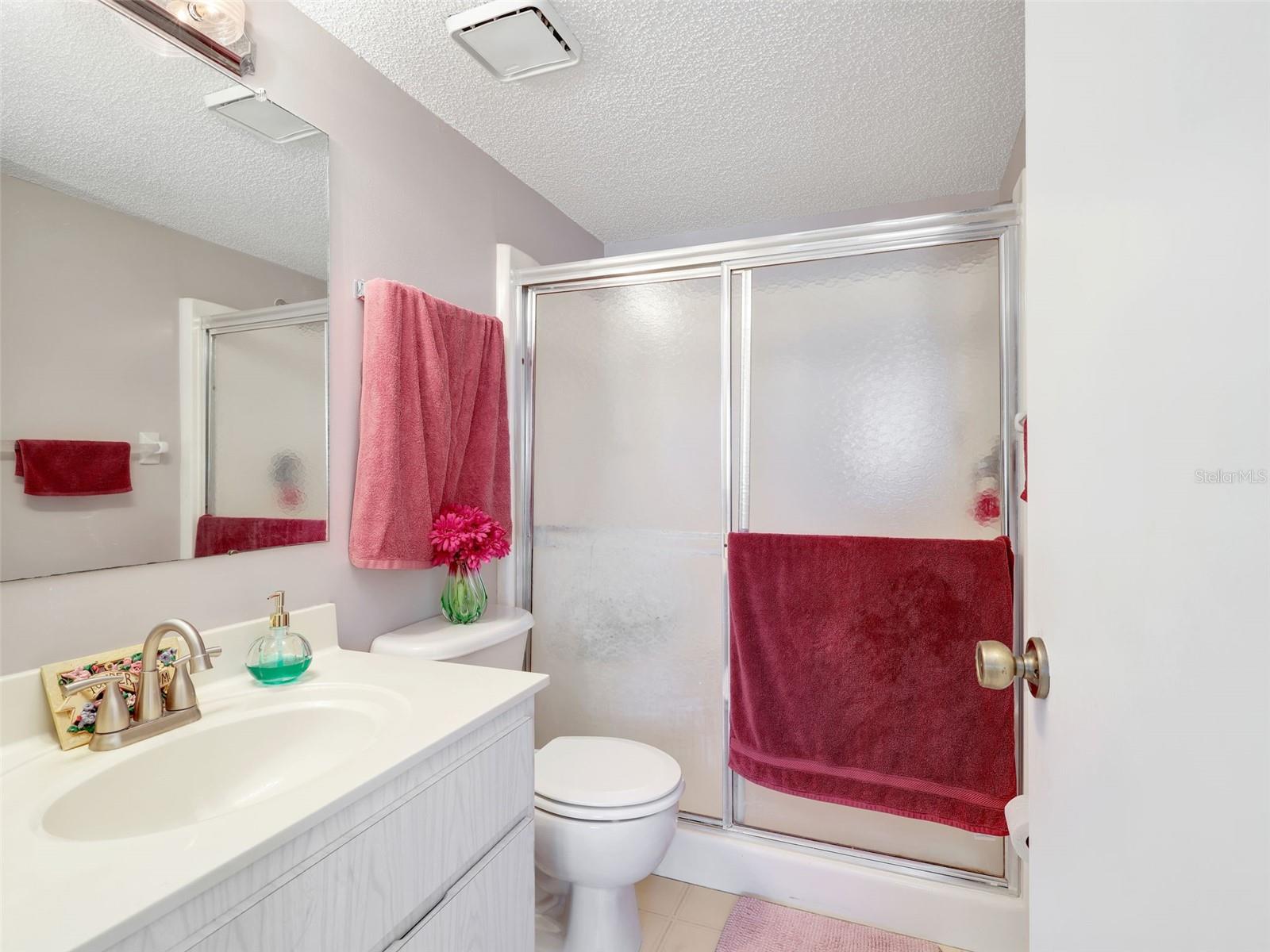 Image 24 of 37 For 4021 19th Avenue 201