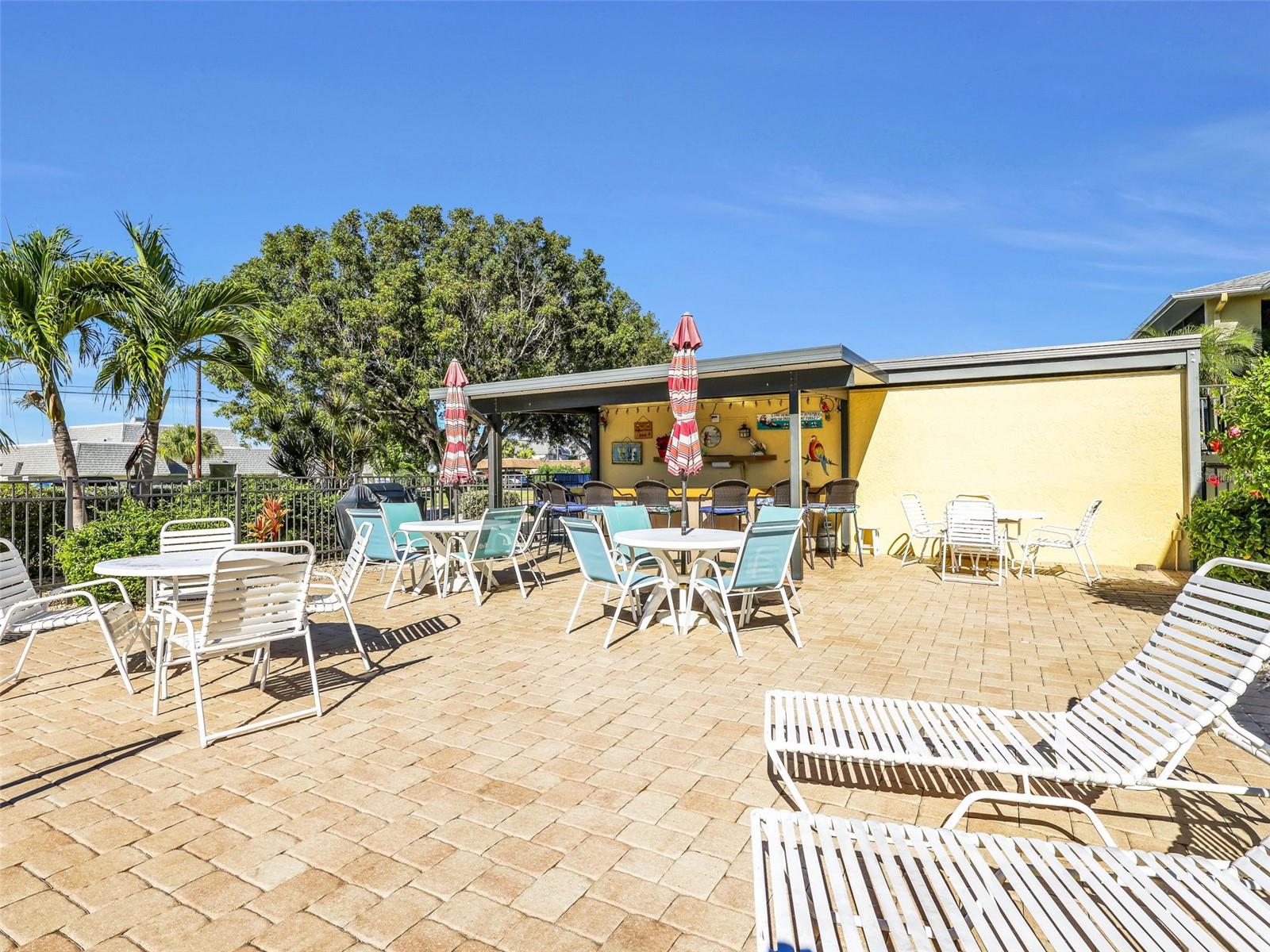 Image 28 of 37 For 4021 19th Avenue 201