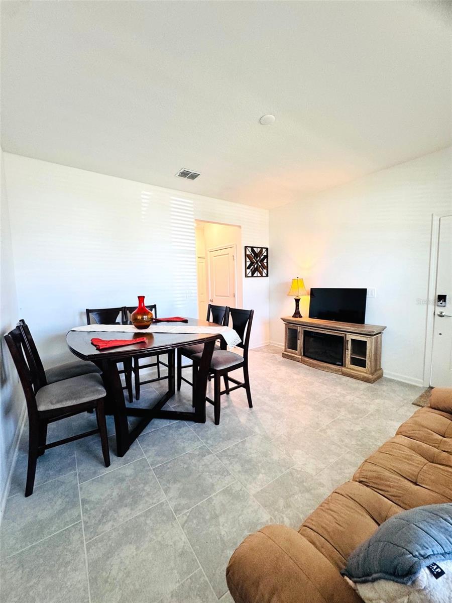 Image 5 of 12 For 142 Aces High Ln