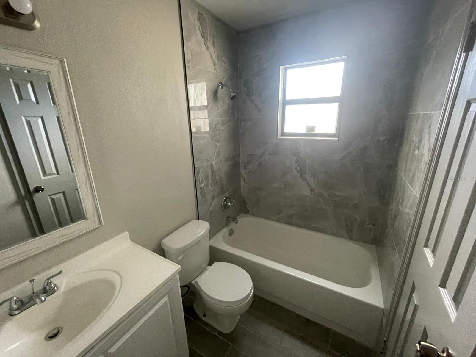 Image 4 of 32 For 510 Beechwood Avenue