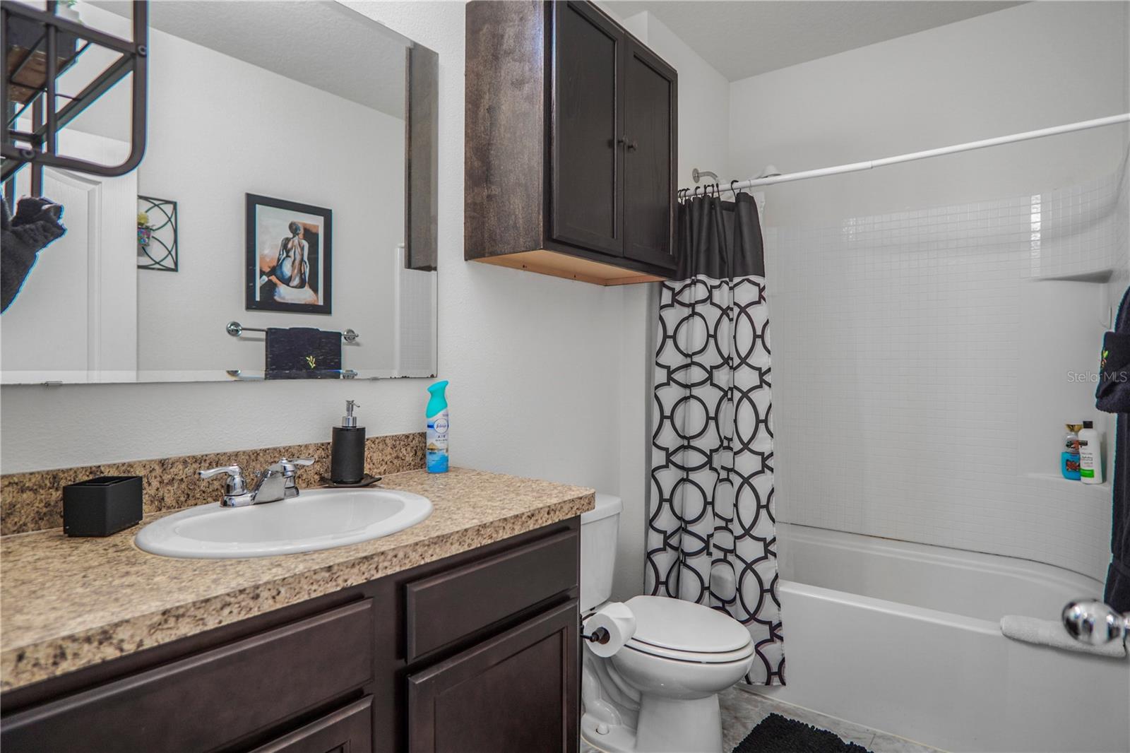 Image 17 of 34 For 521 Nova Drive