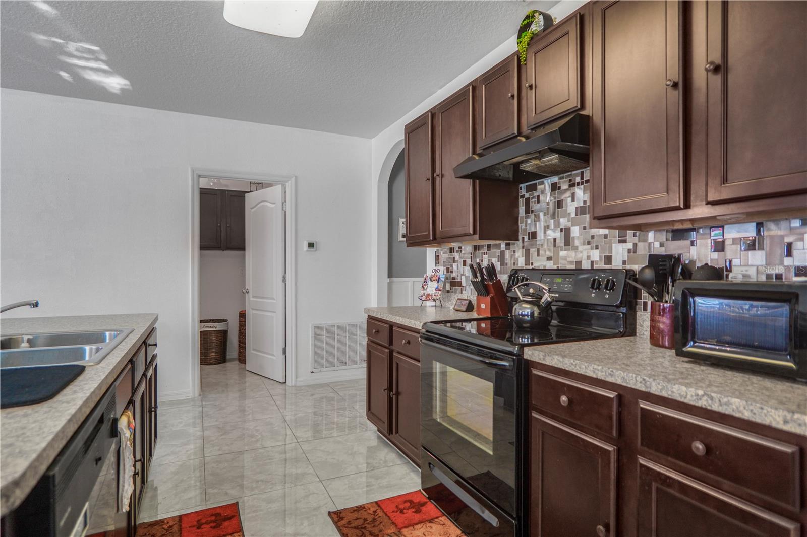 Image 4 of 34 For 521 Nova Drive