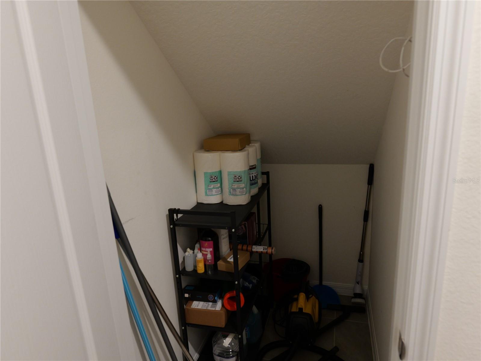 Image 21 of 58 For 3462 Islewood Court