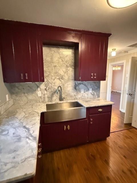 Image 10 of 25 For 736 Essex Place