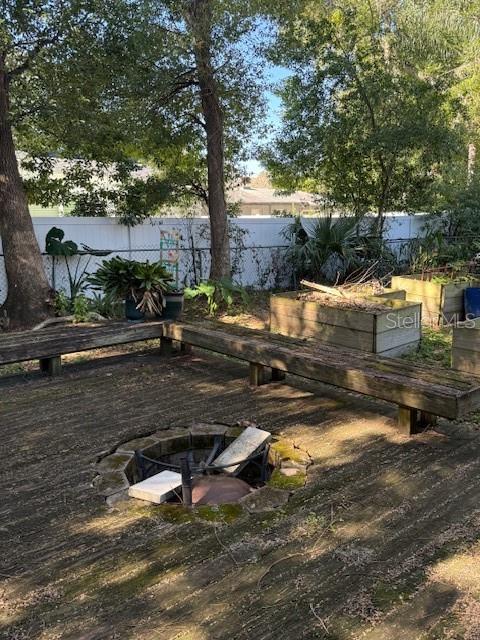 Image 22 of 25 For 736 Essex Place