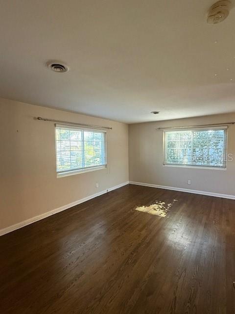 Image 4 of 25 For 736 Essex Place