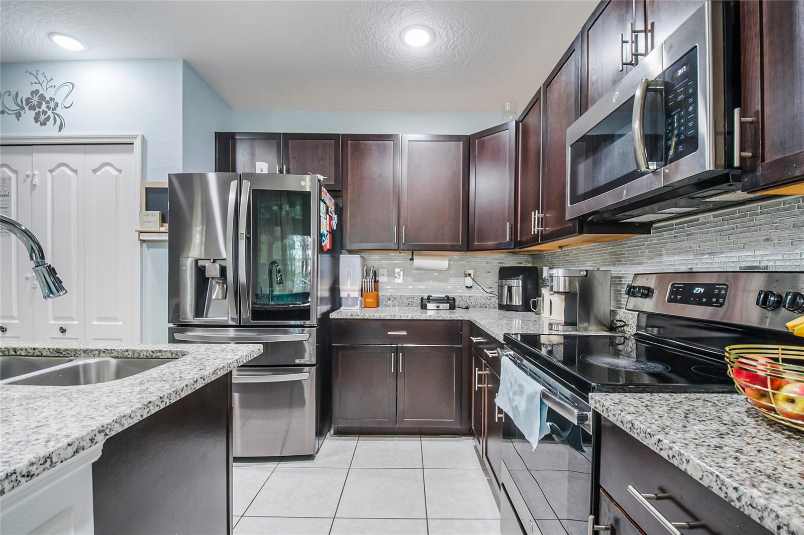 Image 13 of 43 For 328 Hibiscus Drive