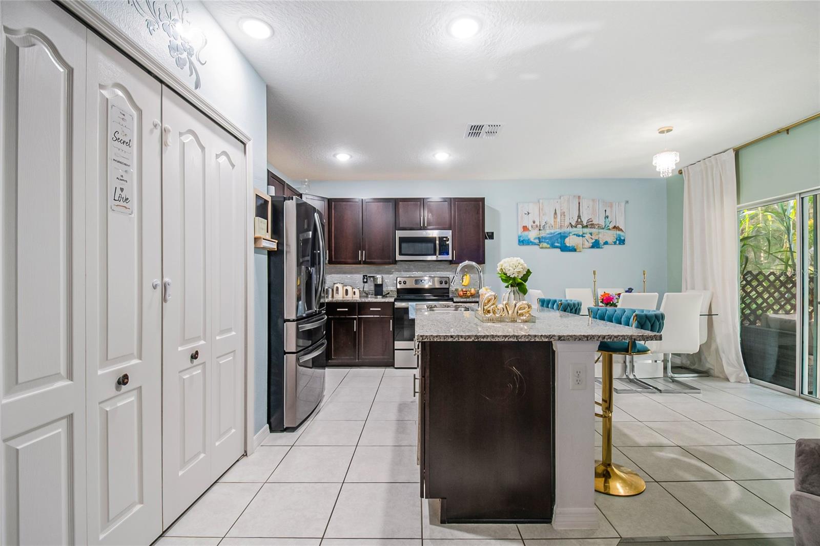 Image 14 of 43 For 328 Hibiscus Drive