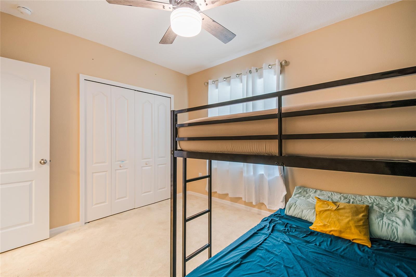 Image 16 of 43 For 328 Hibiscus Drive