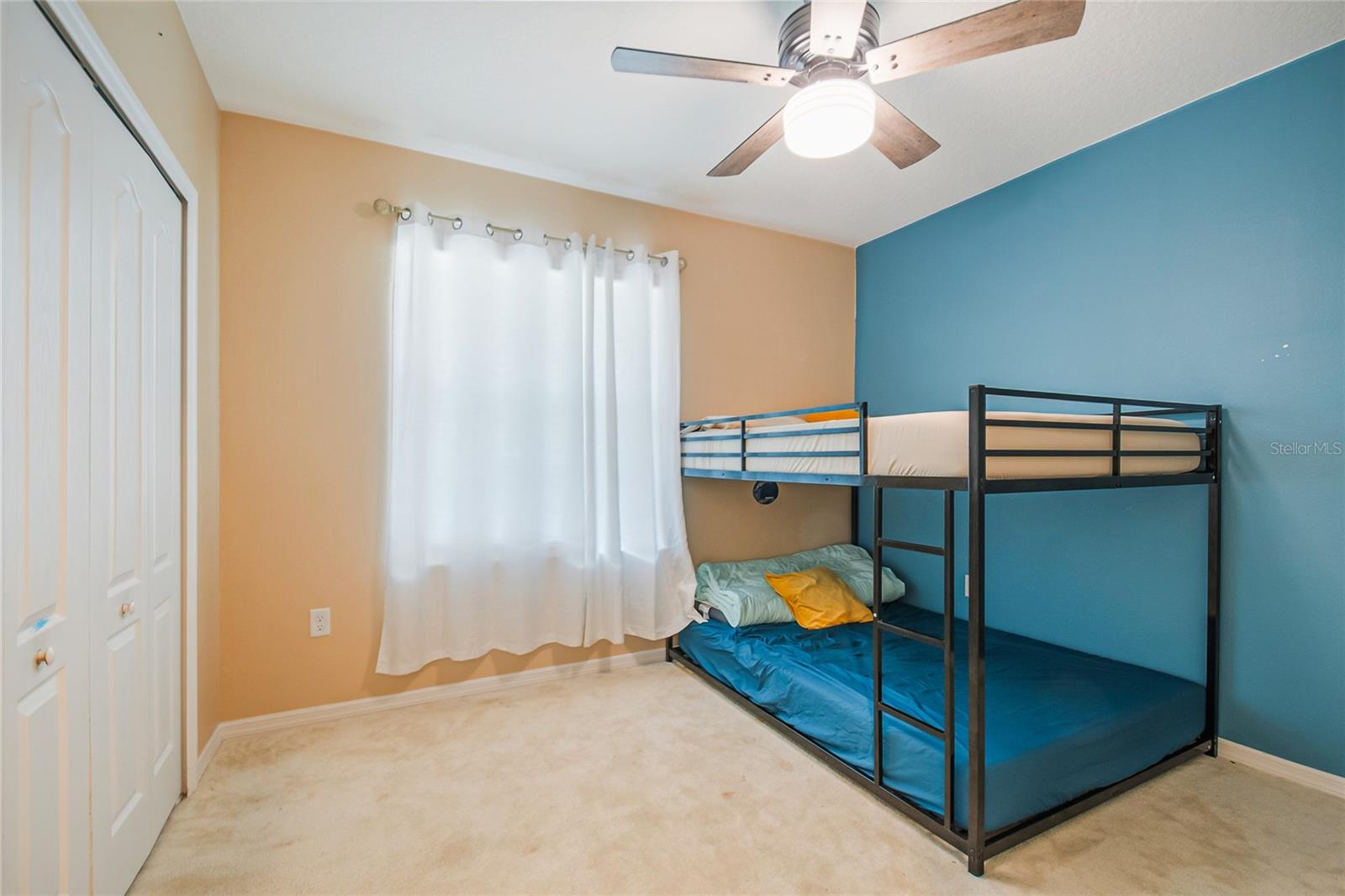 Image 17 of 43 For 328 Hibiscus Drive