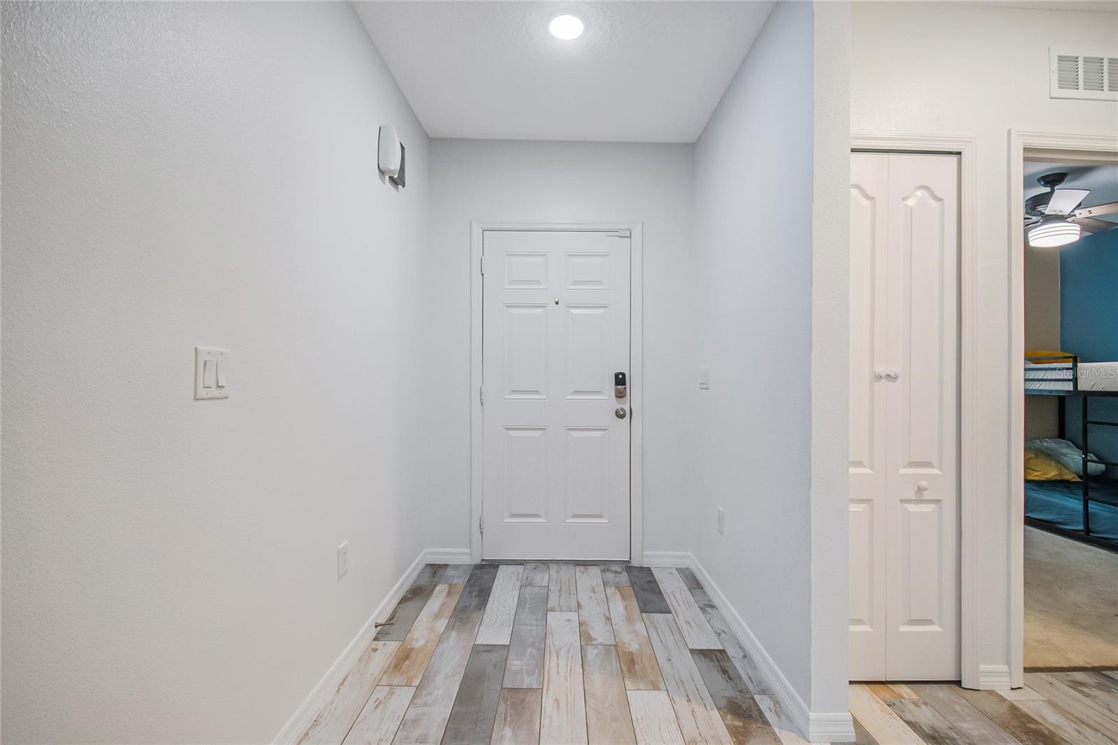 Image 19 of 43 For 328 Hibiscus Drive