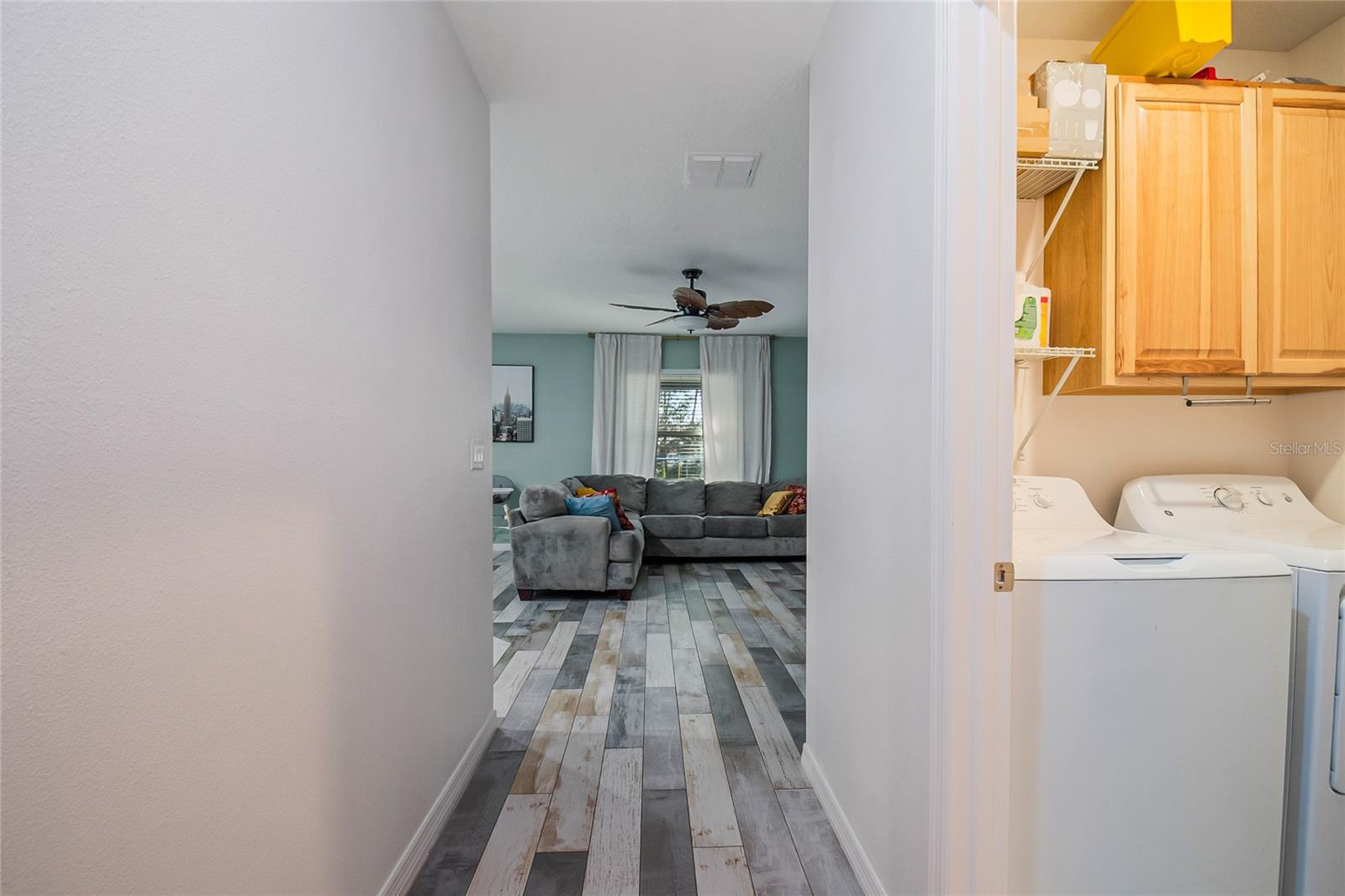 Image 24 of 43 For 328 Hibiscus Drive