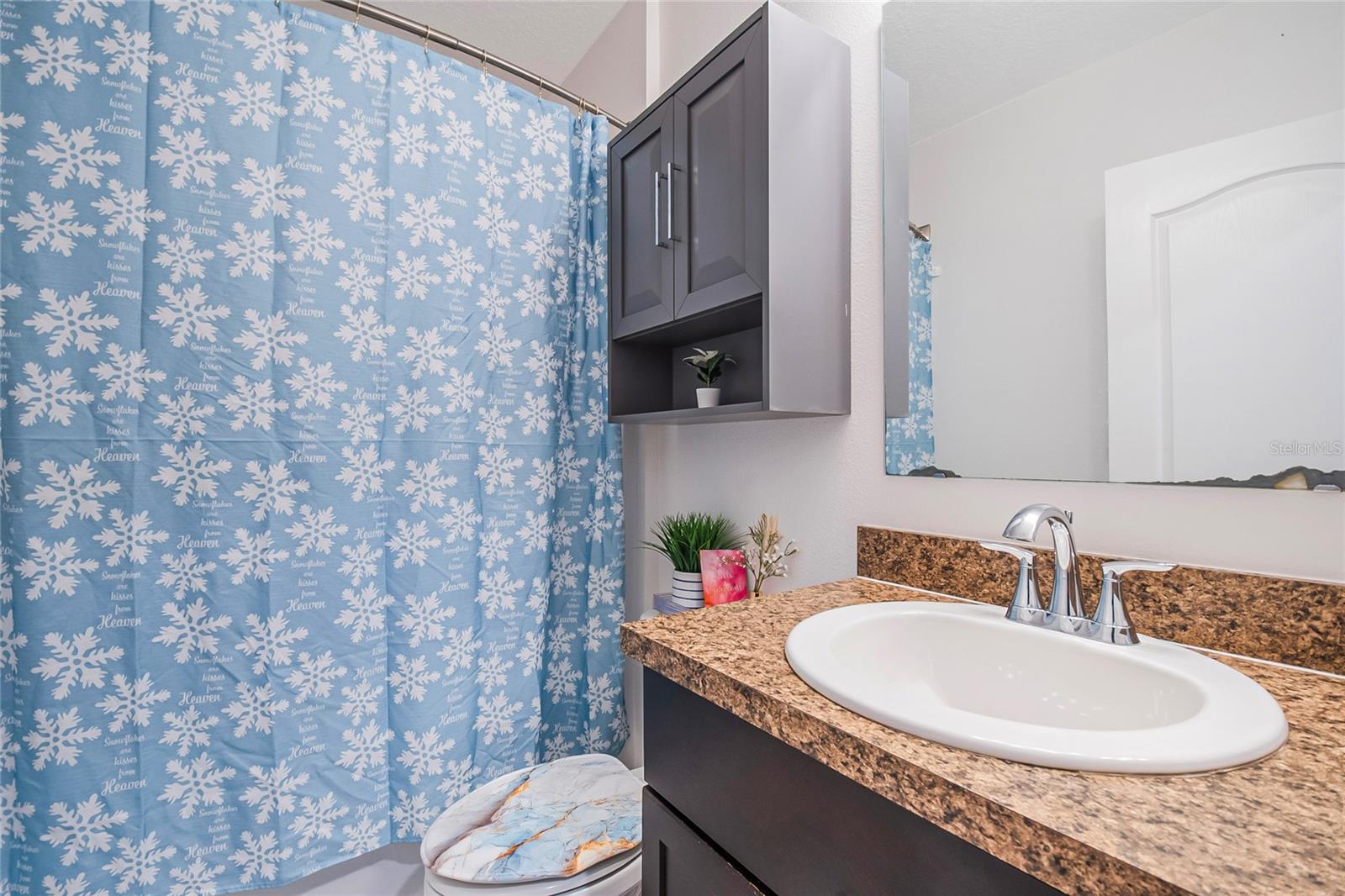 Image 29 of 43 For 328 Hibiscus Drive