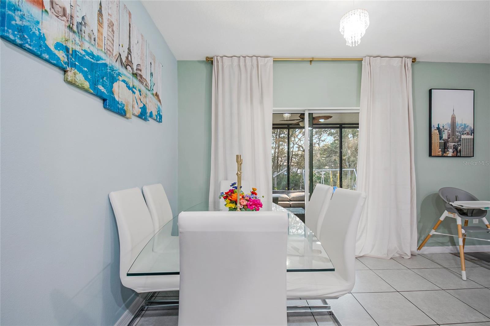 Image 9 of 43 For 328 Hibiscus Drive