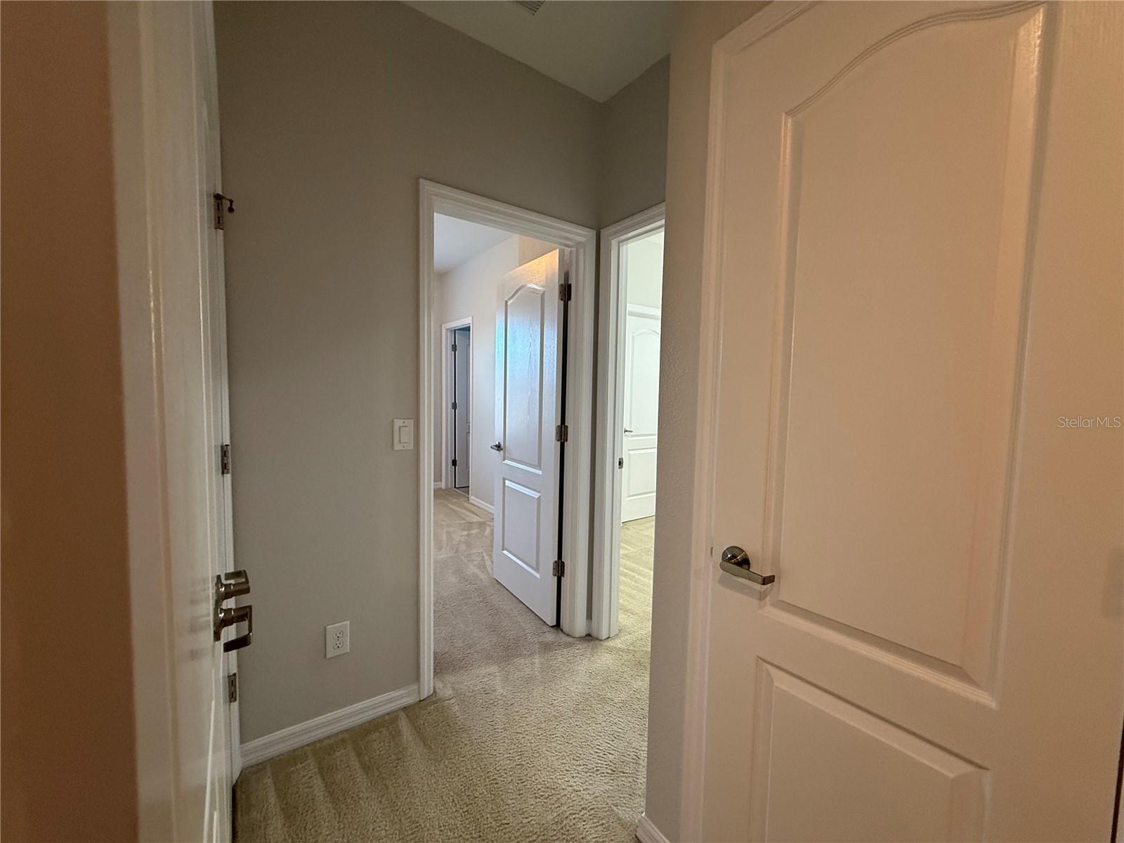 Image 18 of 33 For 7613 Sutherton Lane