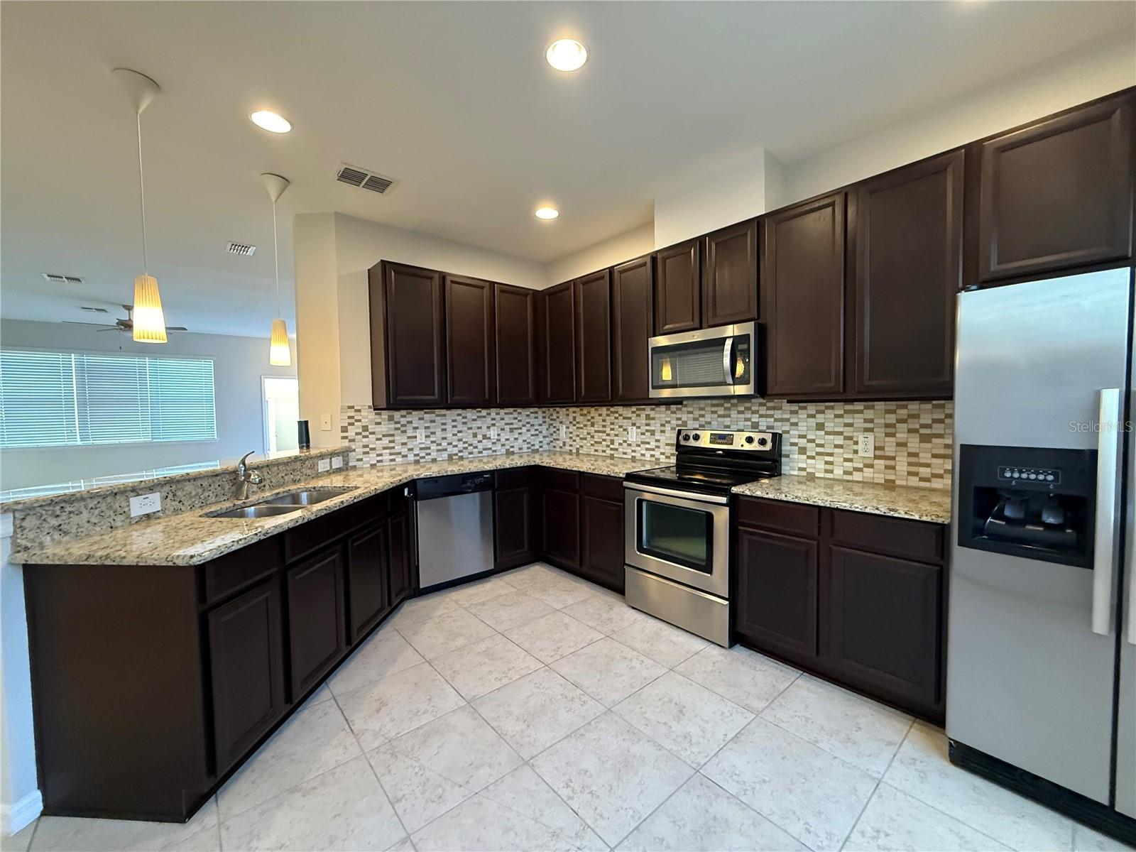 Image 4 of 33 For 7613 Sutherton Lane