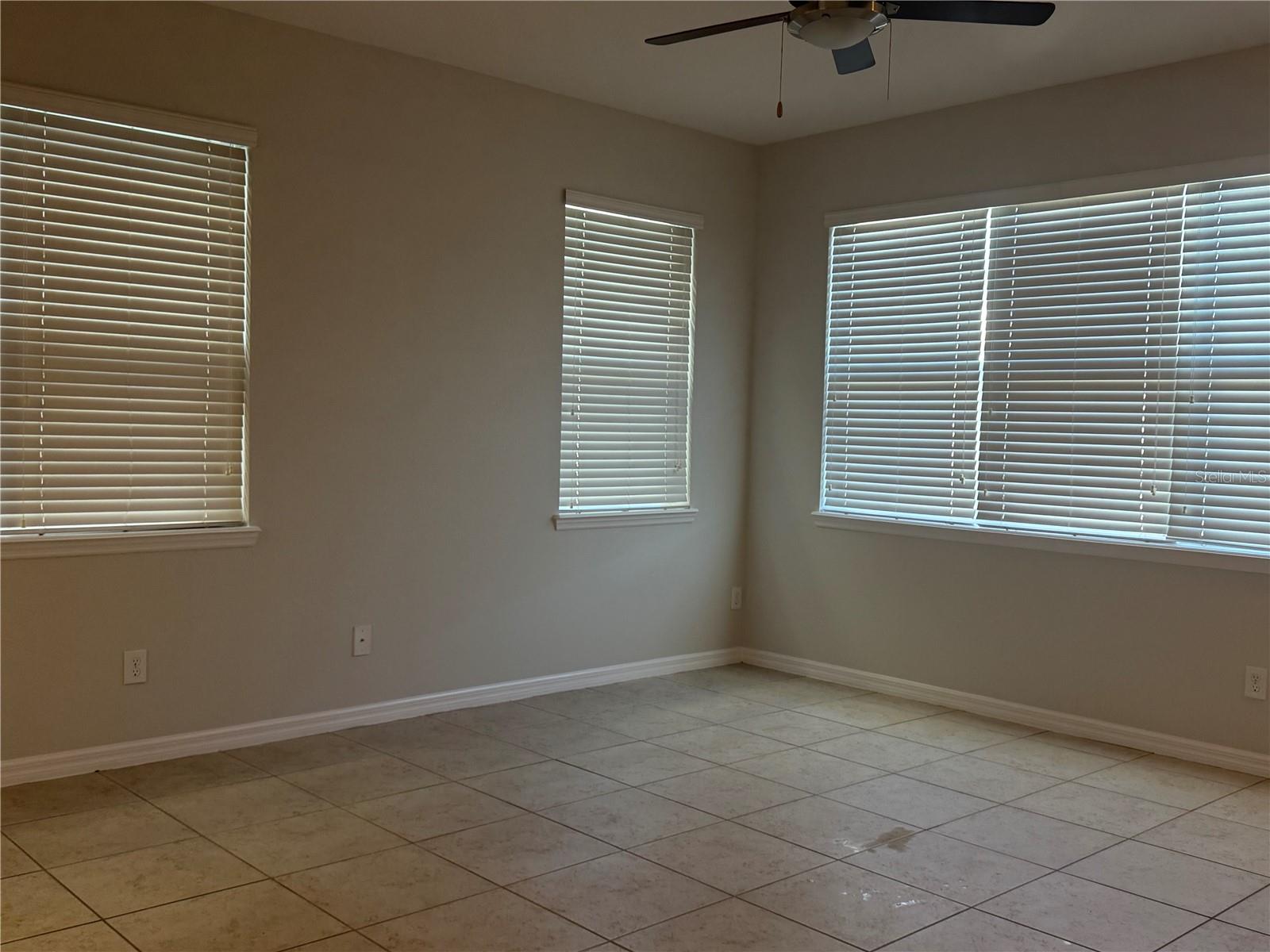 Image 9 of 33 For 7613 Sutherton Lane