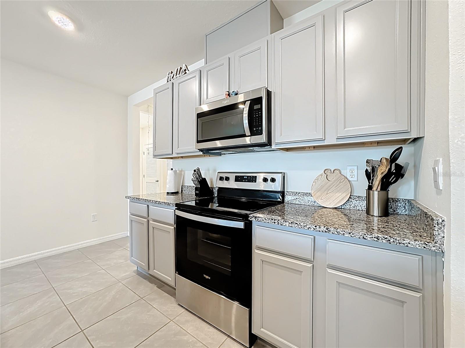 Image 6 of 53 For 1519 Wax Myrtle Way