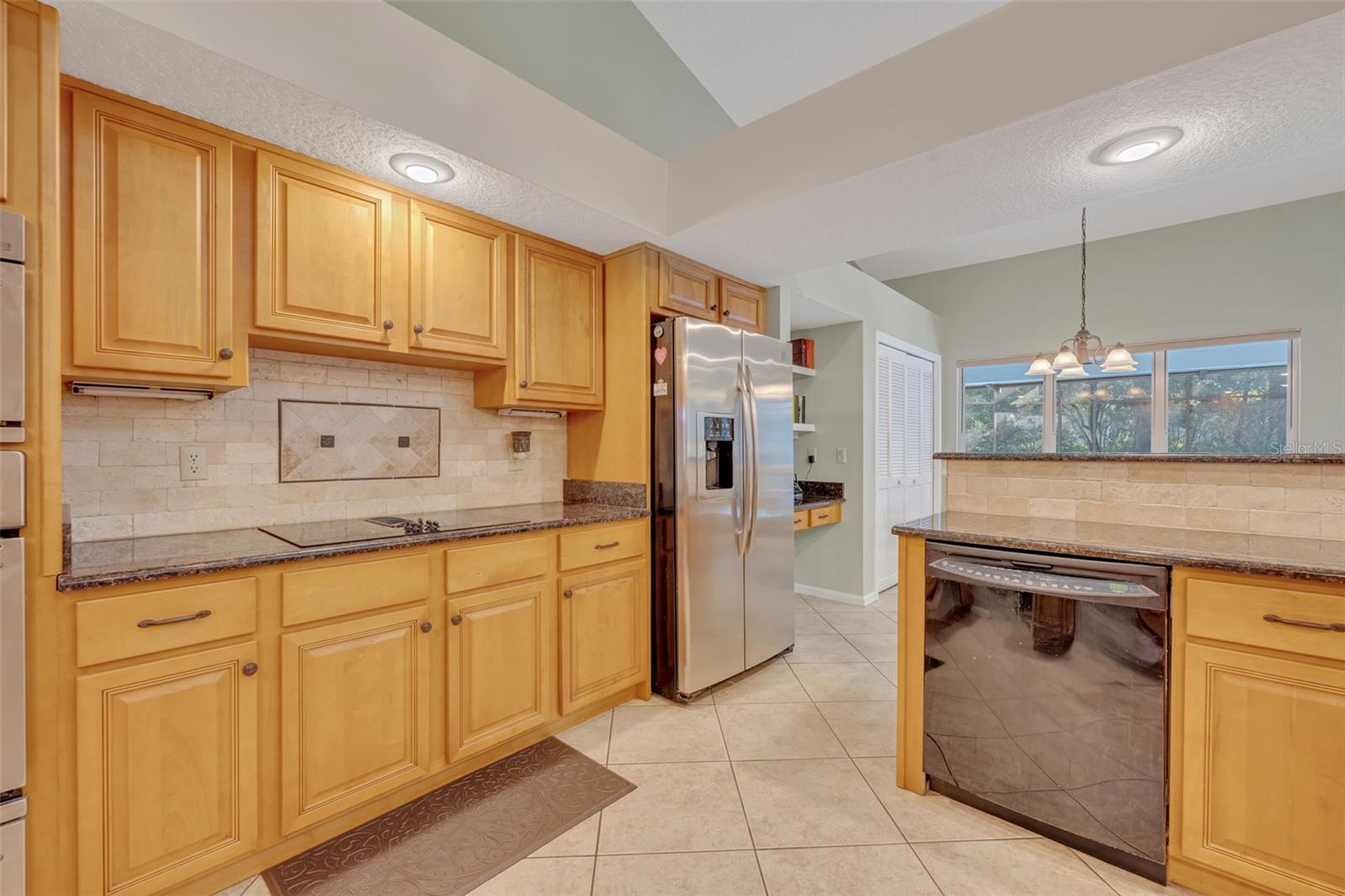 Image 19 of 68 For 3811 Watercrest Drive