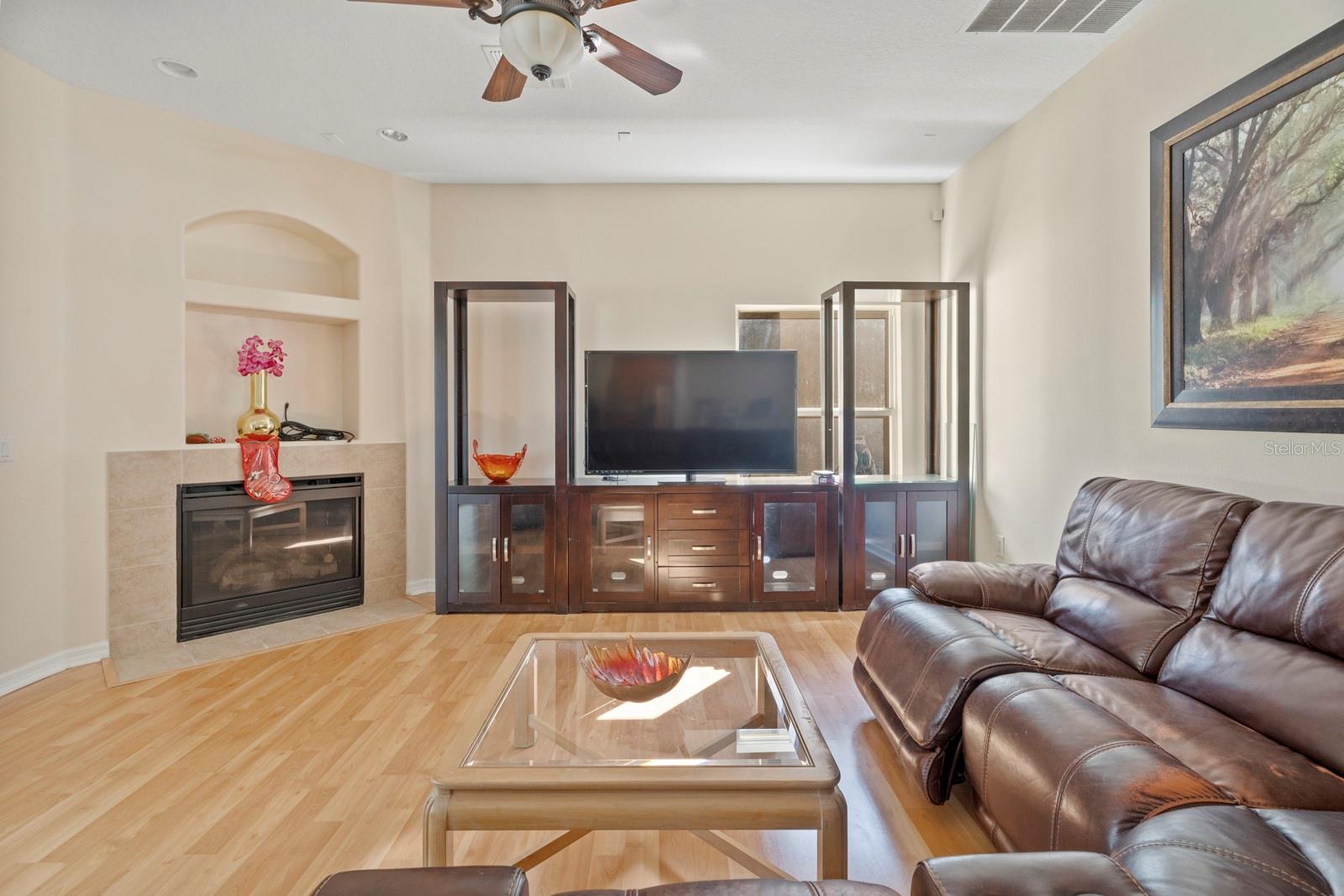 Image 18 of 47 For 5042 Rishley Run Way