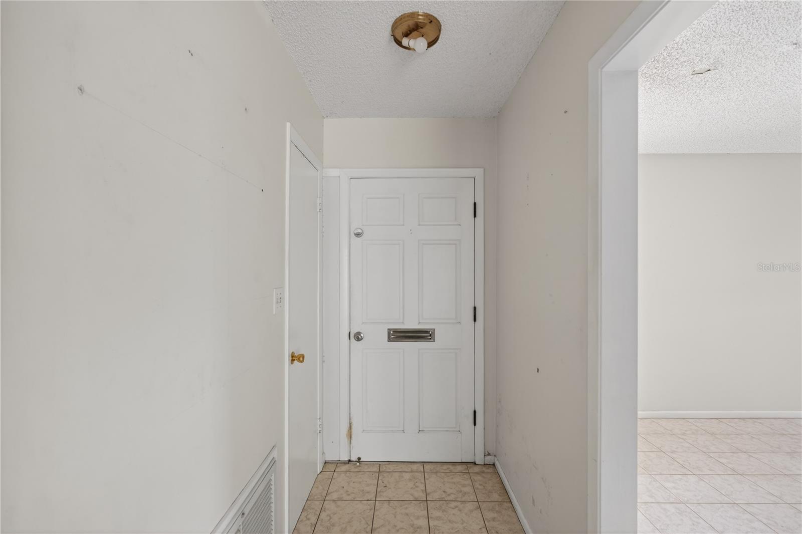 Image 10 of 43 For 2833 Prince John Road