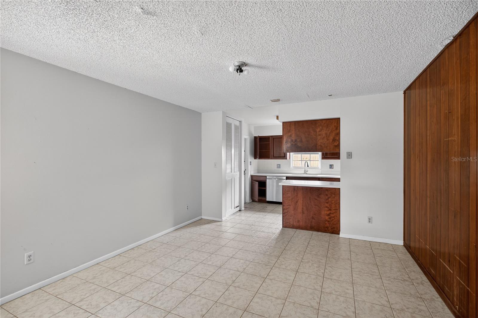 Image 16 of 43 For 2833 Prince John Road