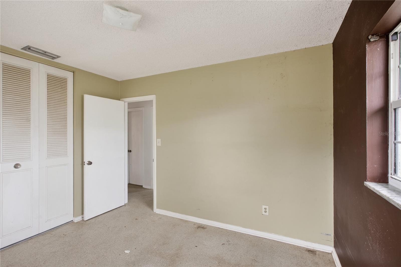 Image 17 of 43 For 2833 Prince John Road