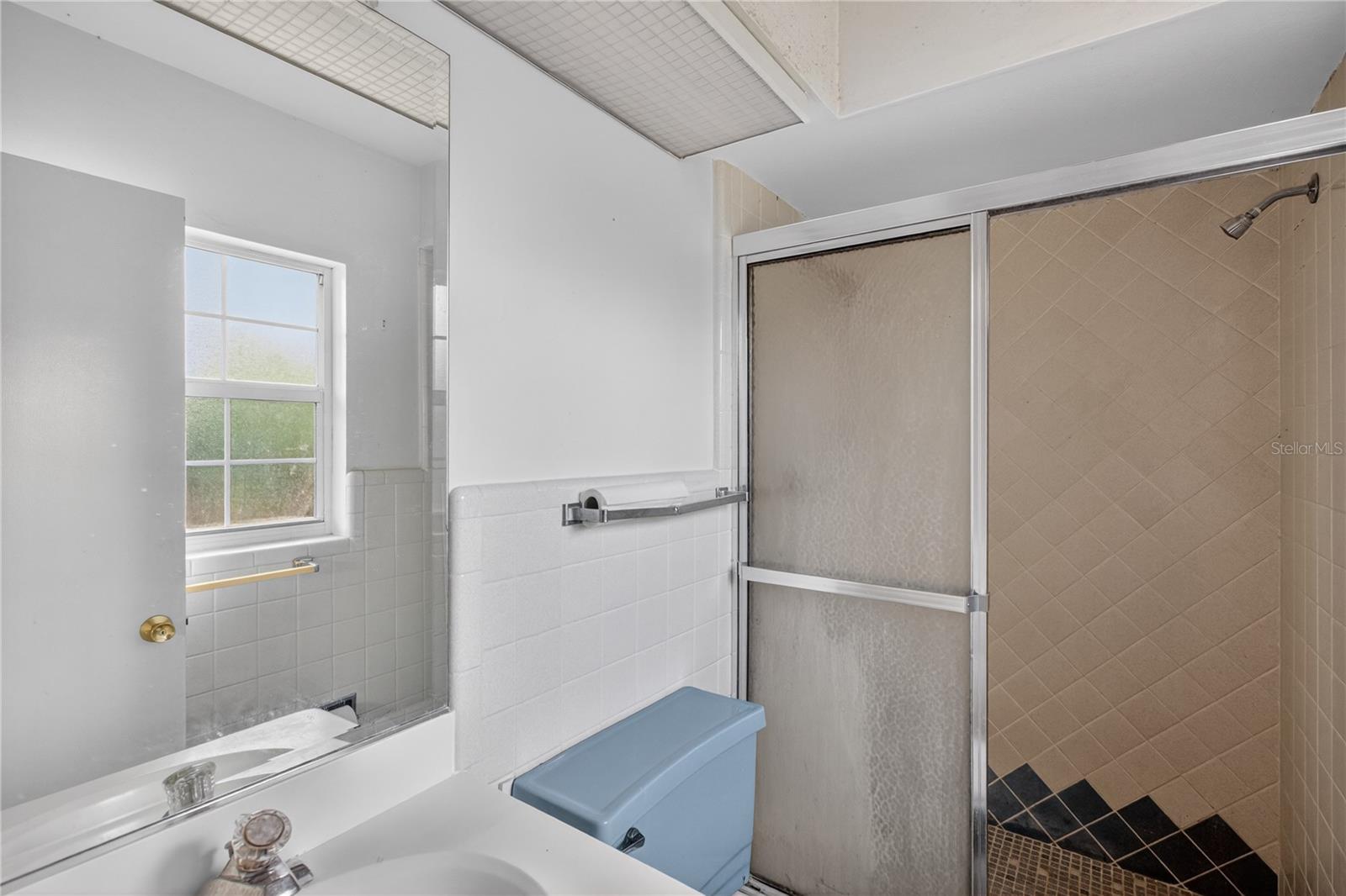 Image 24 of 43 For 2833 Prince John Road