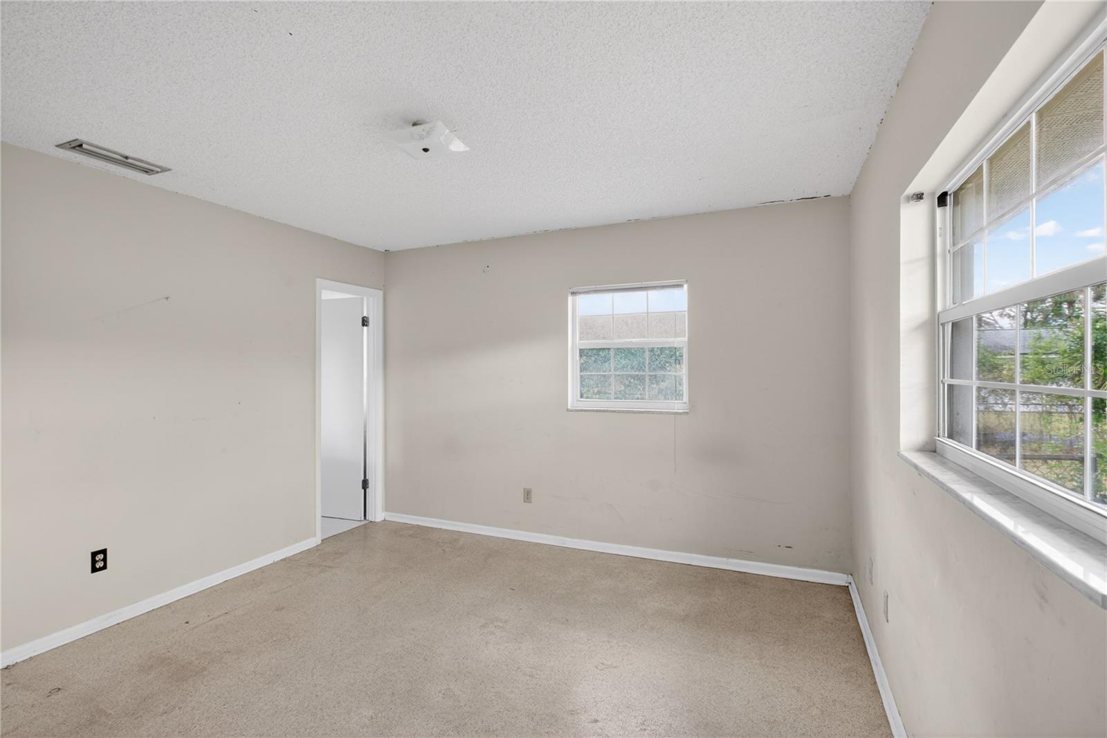 Image 26 of 43 For 2833 Prince John Road