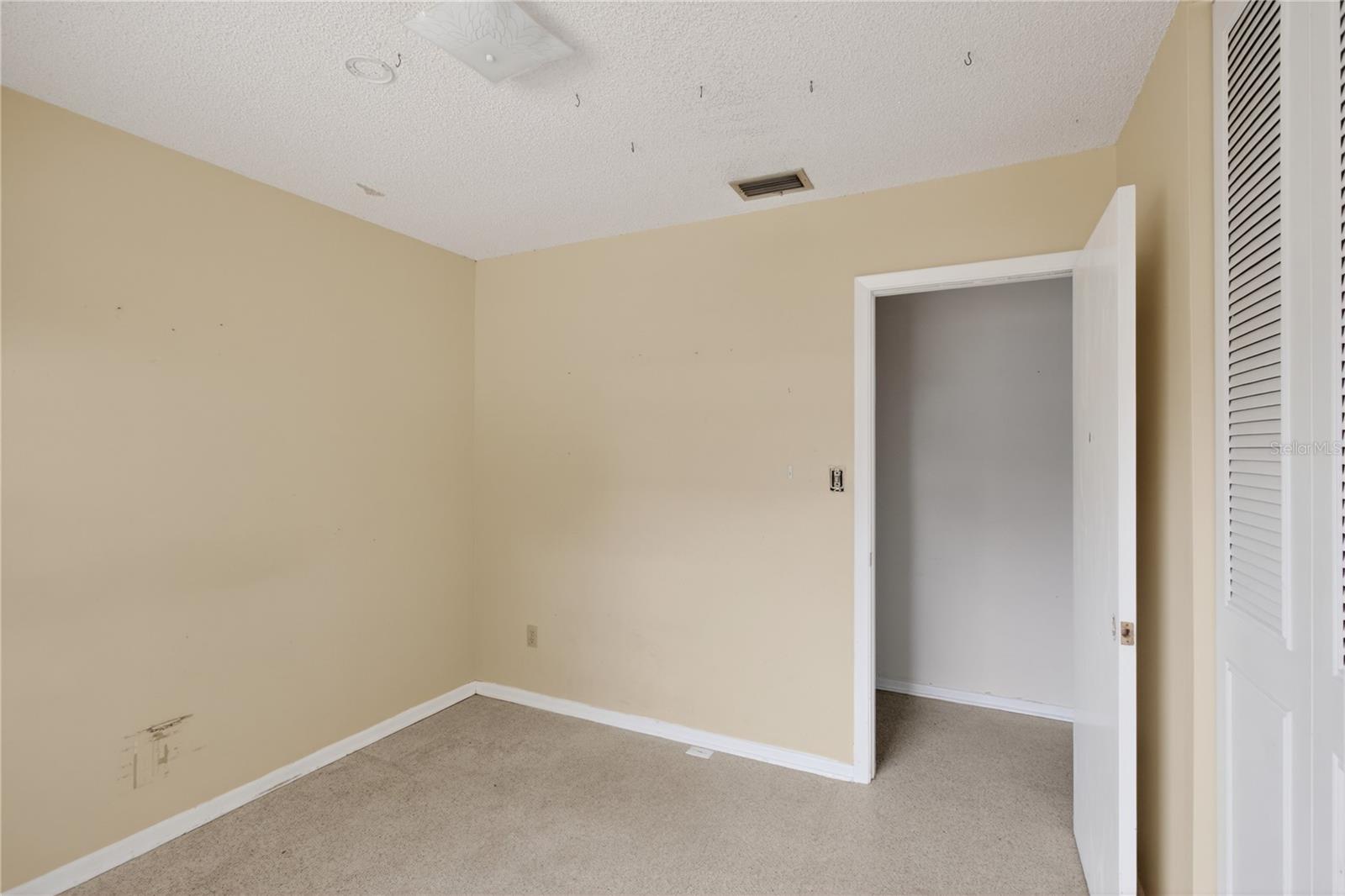 Image 36 of 43 For 2833 Prince John Road