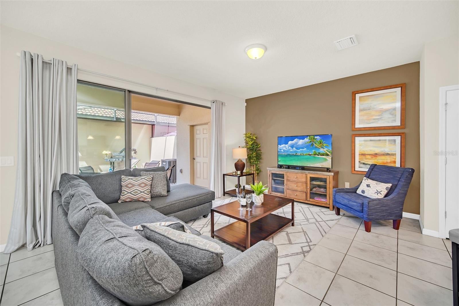 Image 13 of 57 For 2070 Rome Drive