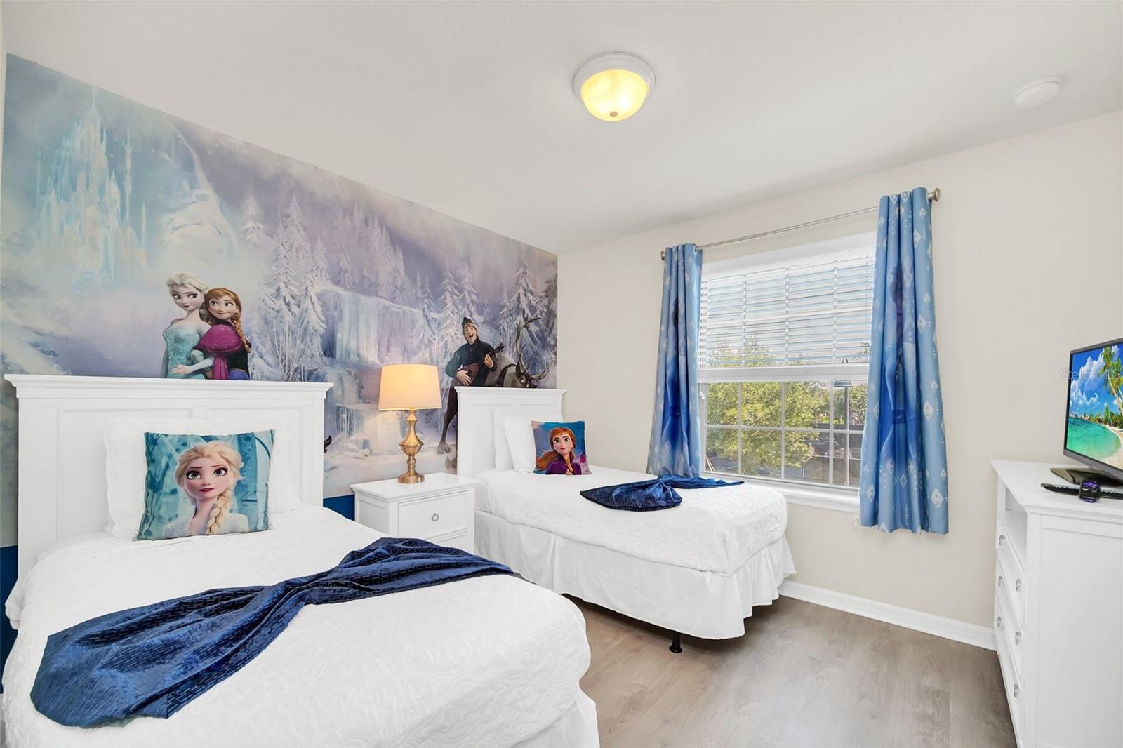 Image 44 of 57 For 2070 Rome Drive