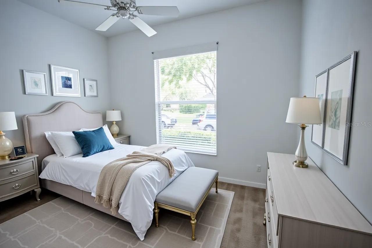 Image 16 of 25 For 985 Ridgemount Place