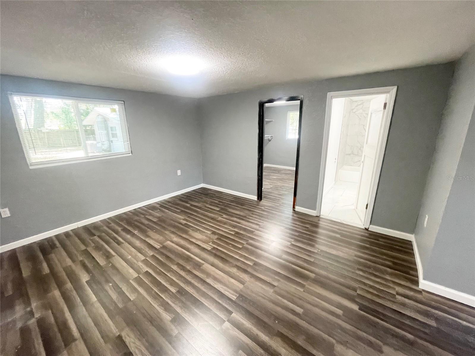 Image 32 of 36 For 630 Nashua Avenue